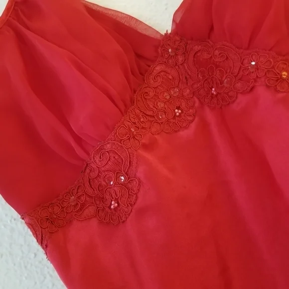 VICTORIAS SECRET Gold Label Vintage Satin Red Teddy Bodysuit Medium